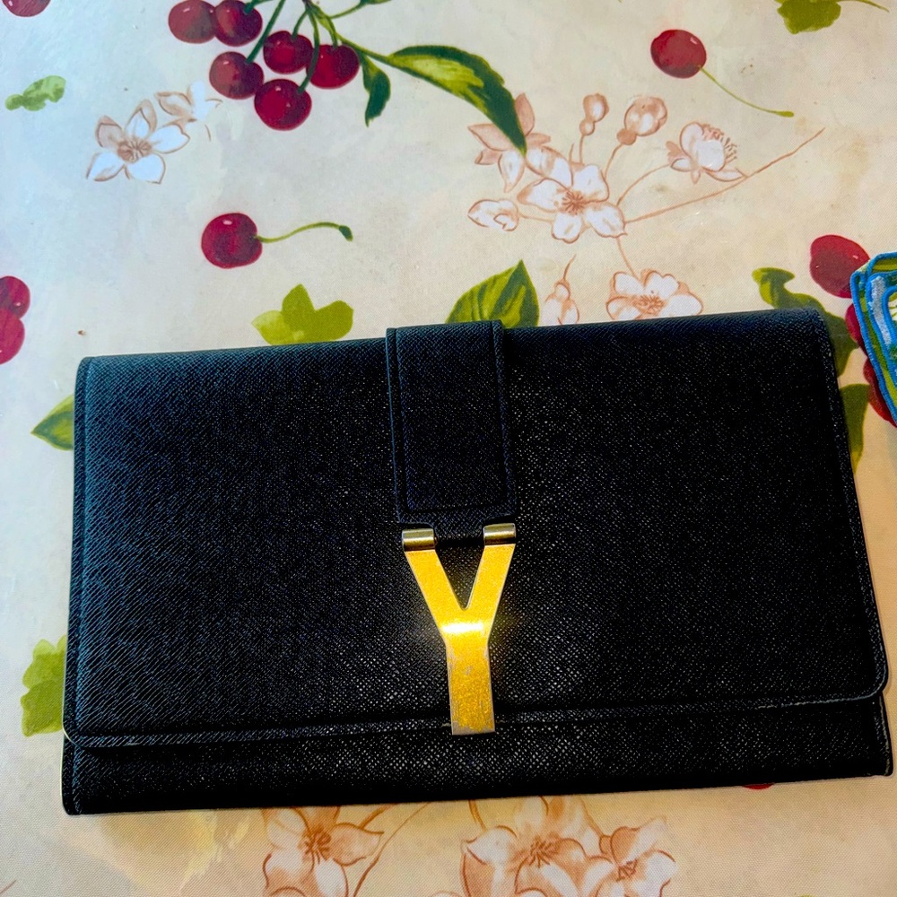 Ysl clutch